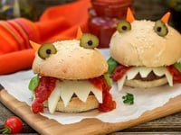 Photo de la Recette: Scary Mini Burgers d’Halloween à Dévorer