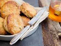 Photo de la Recette: Scones au Chocolat Blanc et à la Pacane