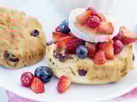 Photo de la Recette: Scones aux Fruits Rouges et au Fromage En Cas de Caprice