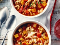 Photo de la Recette: SOUPE AU POULET HACHÉ, À LA COURGE ET AUX POIS CHICHES