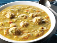 Photo de la Recette: Soupe aux Pois Cassés et aux Boulettes de Poulet à la Mijoteuse