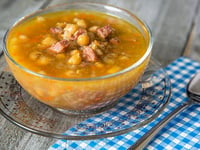 Photo de la Recette: SOUPE AUX POIS TRADITIONNELLE STYLE CABANE À SUCRE