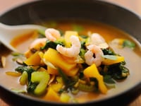 Photo de la Recette: Soupe de Navet, Blette et Crevettes au Curry