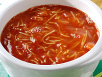 Photo de la Recette: SOUPE DE TOMATES AUX VERMICELLES ET PETITS PAINS PIZZA