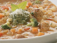 Photo de la Recette: SOUPE-REPAS AU VEAU DE LAIT DU QUÉBEC À L’ITALIENNE