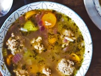 Photo de la Recette: Soupe Repas aux Boulettes de Dindon Haché et aux Légumes