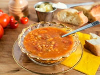 Photo de la Recette: Soupe-Repas Tomates Orge et Haricots Blancs