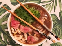 Photo de la Recette: SOUPE TONKINOISE AU BOEUF (PHO) KETO