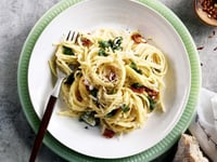 Photo de la Recette: Spaghettis Carbonara au Chou Frisé et aux Tomates Séchées