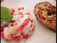 Photo de la Recette: Tartare de Pétoncles aux Fraises du Québec