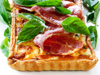 Photo de la Recette: Tarte au Fromage, Jambon Cru et Tomates