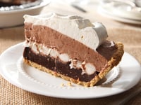 Photo de la Recette: Tarte Étagée au Pouding au Chocolat et à la Guimauve