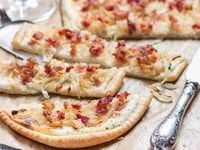 Photo de la Recette: Tarte Flambée au Lard Fumé