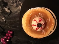 Photo de la Recette: Tartelette à la Citrouille, Caramel et Oeil Saignant pour Halloween