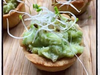 Photo de la Recette: Tartelettes Crabe Avocat Pamplemousse & Feuilletés Tarama Oeufs de Lompe