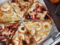 Photo de la Recette: Tartes Fines aux Pommes, Fromages et Confitures