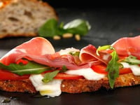 Photo de la Recette: Tartine Tomate Mozzarella