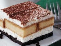 Photo de la Recette: Tiramisu Classique avec une Croûte de Biscuit au Chocolat