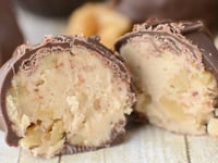 Photo de la Recette: Truffes à L’érable et aux Noix