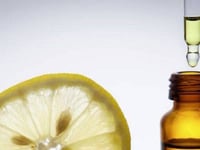 Photo de la Recette: Un Shampoing Anti-Puce fait Maison Naturel pour votre Chien