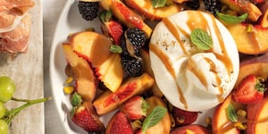 Photo de la Recette: Burrata aux Fruits et au Caramel Framboises