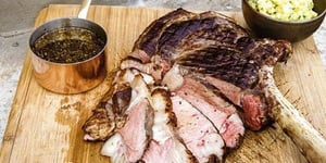 Photo de la Recette: Côte de Bœuf, écrasée de Pommes de Terre, Sauce Chimichurri