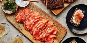 Photo de la Recette: Gravlax de Saumon au Gin Québécois