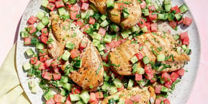 Photo de la Recette: Poitrines de Poulet Grillées, Salsa de Melon d’Eau