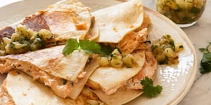 Photo de la Recette: Quesadillas au Saumon & Salsa à l’Ananas