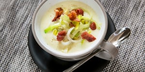 Velouté de Chou-fleur et Poireau au Fromage et au Bacon