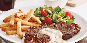Photo de la Recette: Steak-frites, Sauce Dijonnaise