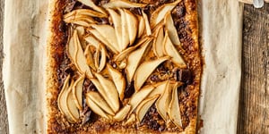 Tarte Fine au Beurre d'Amande, à la Poire et au Chocolat