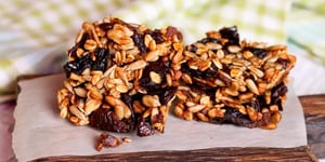 Photo de la Recette: Carrés Croustillants à la Citrouille et aux Canneberges