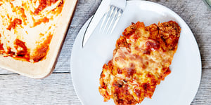 Escalopes de Poulet Tomates et Pesto au Parmesan