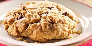 Photo de la Recette: Biscuits à L'avoine et Pépites aux Framboises