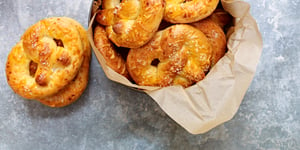 Photo de la Recette: Bretzels au Cheddar