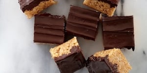 Carrés Rice Krispies au Beurre D'arachides et au Chocolat