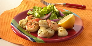 Crevettes et Pétoncles Grillés au Citron et Pesto