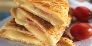 Photo de la Recette: Croque-monsieur Jambon Brie et Poires Salade de Chou