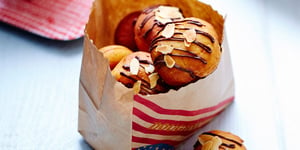 Photo de la Recette: Donuts au Nutella et aux Amandes