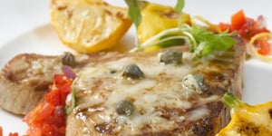 Photo de la Recette: FILET DE THON GRILLÉ AU FROMAGE MONTÉRÉGIE