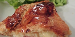 Photo de la Recette: Feuilleté au Brie et Bacon
