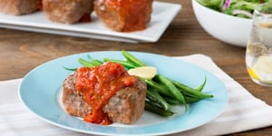 Photo de la Recette: MINI-PAINS DE VIANDE À LA SAUCE MARINARA AU BASILIC