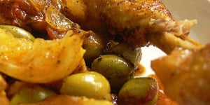 Tajine de Poulet aux Olives et au Citron Confit