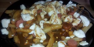 Poutine aux Saucisses à Hotdog