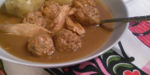 Photo de la Recette: Ragoût de Boulettes et Pattes de Cochon de ma Tante Carmen