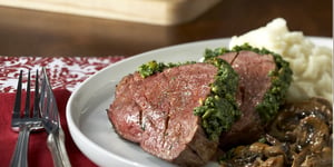Photo de la Recette: Rosbif de Filet Mignon de Boeuf et son Pesto de Graines de Citrouille