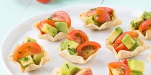 Photo de la Recette: Salade aux Tomates Raisins Fraîches et à L'avocat en Coupes