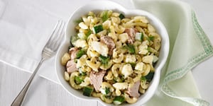 Photo de la Recette: Salade de Macaroni au Thon et au Cheddar