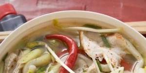 Photo de la Recette: Soupe au Poulet et aux Nouilles Asiatique